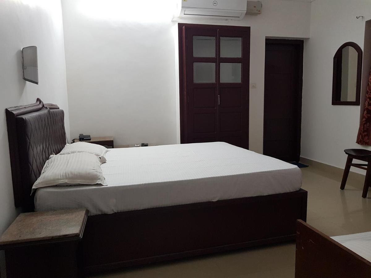 All Seasons Guest House Thiruvananthapuram Exterior photo
