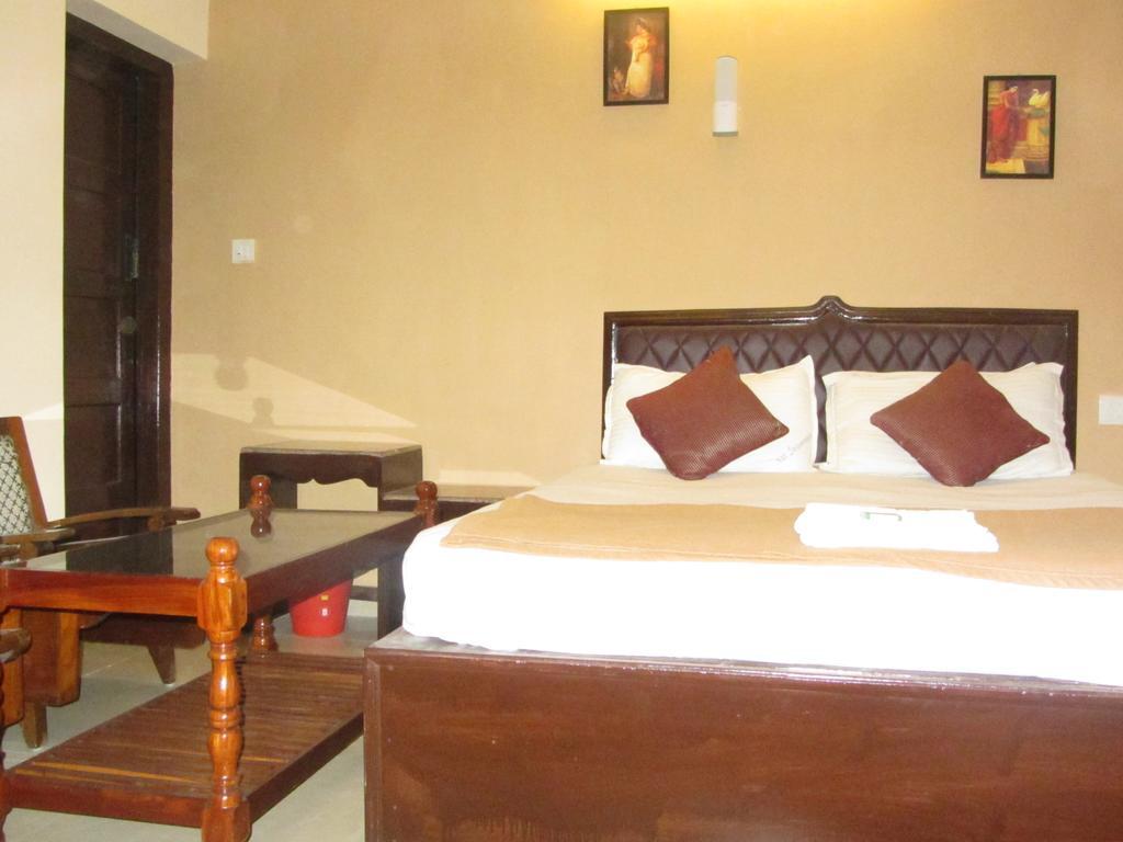 All Seasons Guest House Thiruvananthapuram Exterior photo